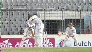 ১০১ রানে পিছিয়ে দ্বিতীয় দিন শেষ করলো বাংলাদেশ