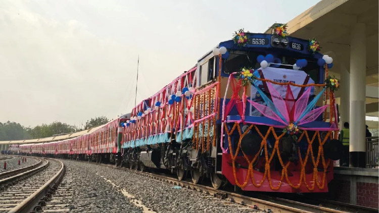 আনুষ্ঠানিকভাবে যমুনা রেলসেতু খুলছে আজ